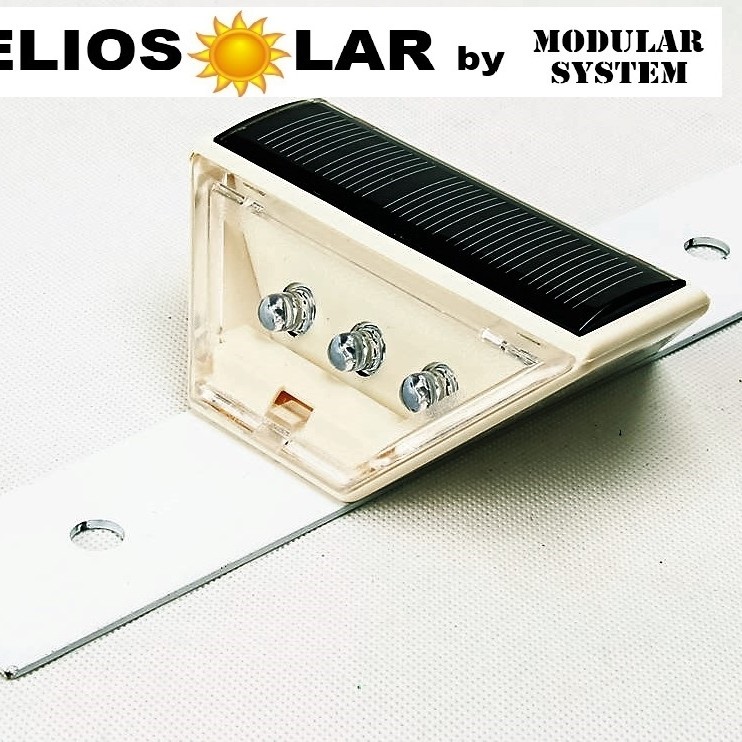 MARKER SOLARE PER GUARDRAIL 6 LED ROSSI LAMPEGGIANTI